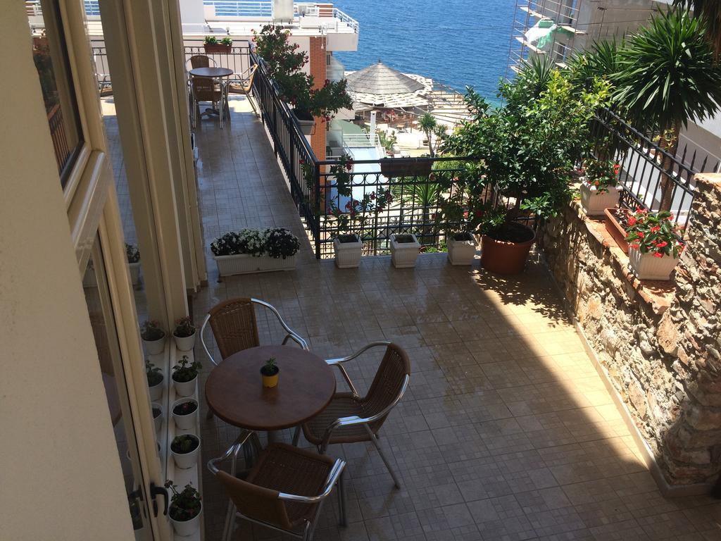 Berti Apartments Sarandë Exterior foto