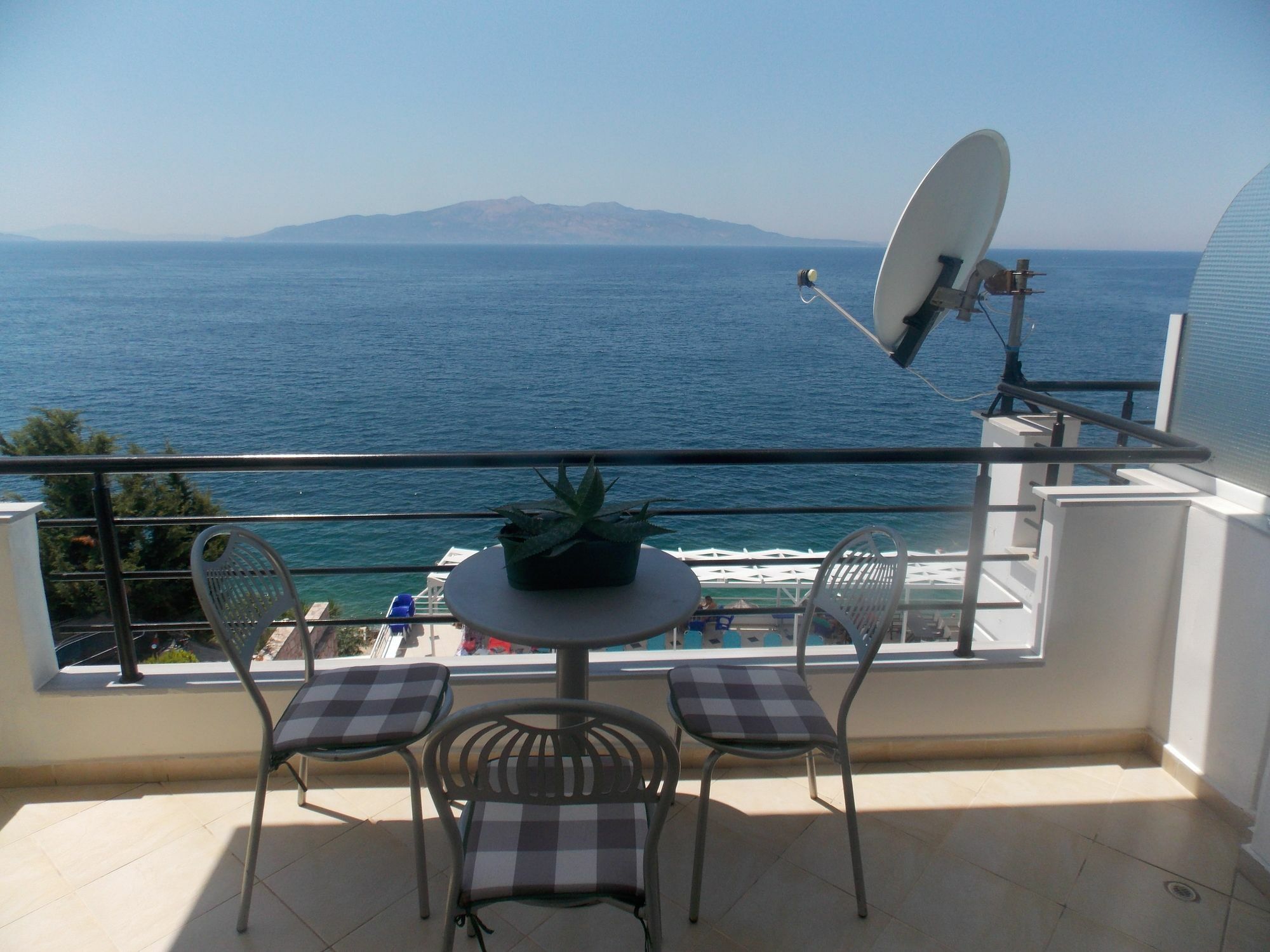 Berti Apartments Sarandë Exterior foto